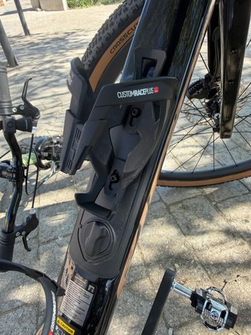 Used Giant Revolt Advanced 2 2026 2026 Road & Gravel, Black — image 7 of 11