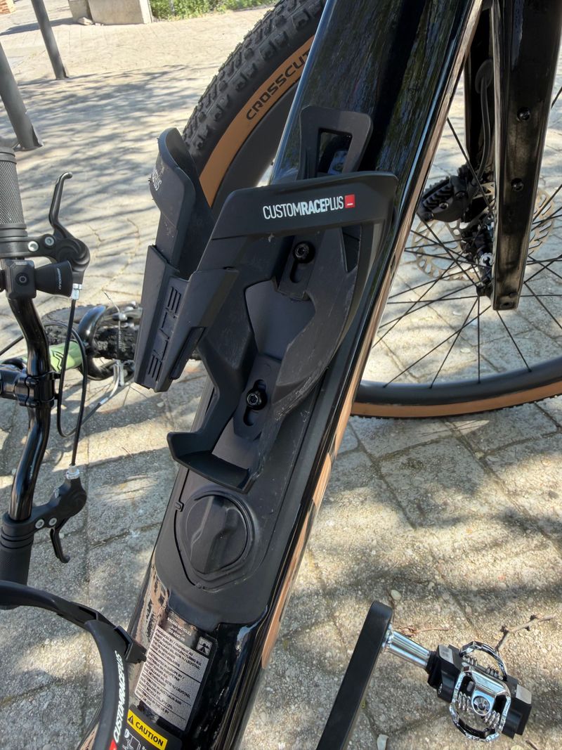 Used Giant Revolt Advanced 2 2026 2026 Road & Gravel, Black — image 7 of 11