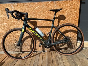Scott, Addict 40 2022
