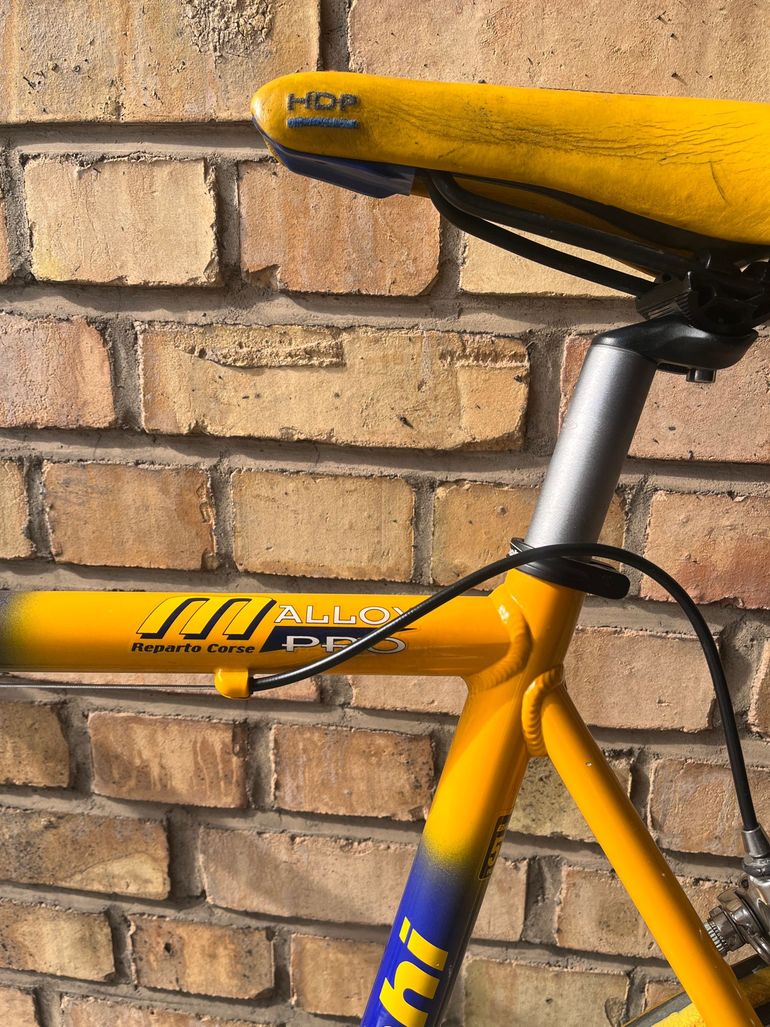 Used Bianchi Bianchi Custom Campagnolo Veloce 2000 Road & Gravel — image 15 of 16