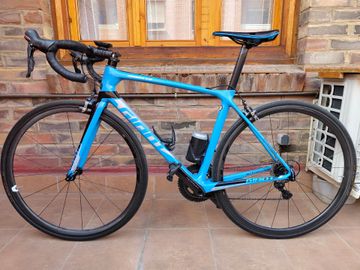 Giant TCR Advanced Pro 1 2018 2018 Road & Gravel usato, Blu — immagine 2 di 8