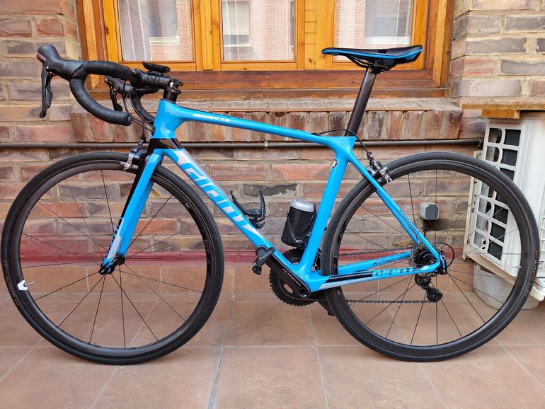 Used Giant TCR Advanced Pro 1 2018 2018 Road & Gravel, Blue — image 2 of 8