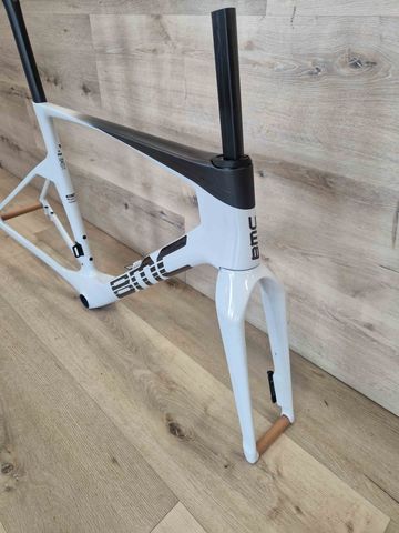 Brugt BMC TEAMMACHINE R01 FRAME KIT 2027 Frameset 2027 Road & Gravel — billede 2 af 4