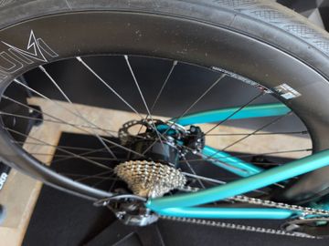 Tweedehands Bianchi e-Oltre 105 2025 2025 Road & Gravel — afbeelding 4 van 9