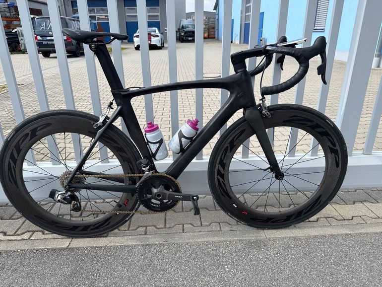 Used Kuota Kuota Custom SRAM Red eTap 2018 Road & Gravel, Negro — image 1 of 6