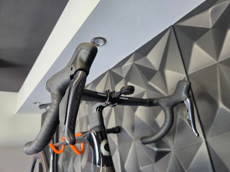 Used Cannondale SuperSix EVO Shimano Ultegra Di2 2026 Road & Gravel, Black — image 6 of 8