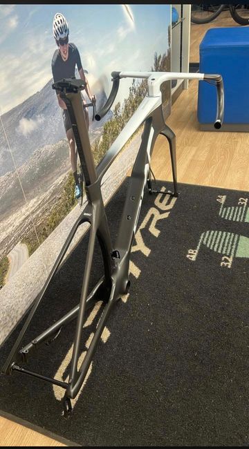 Brugt BMC Teammachine Frameset 2025 Road & Gravel — billede 2 af 3