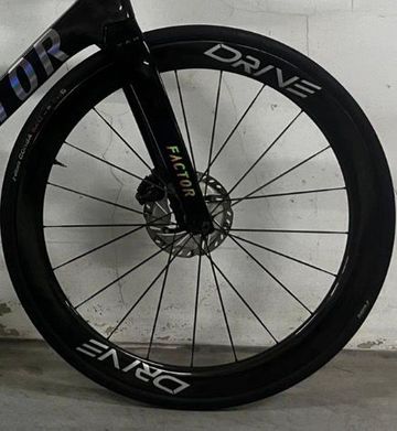 Tweedehands Factor Ostro Shimano Dura Ace Di2 2023 Road & Gravel — afbeelding 2 van 10