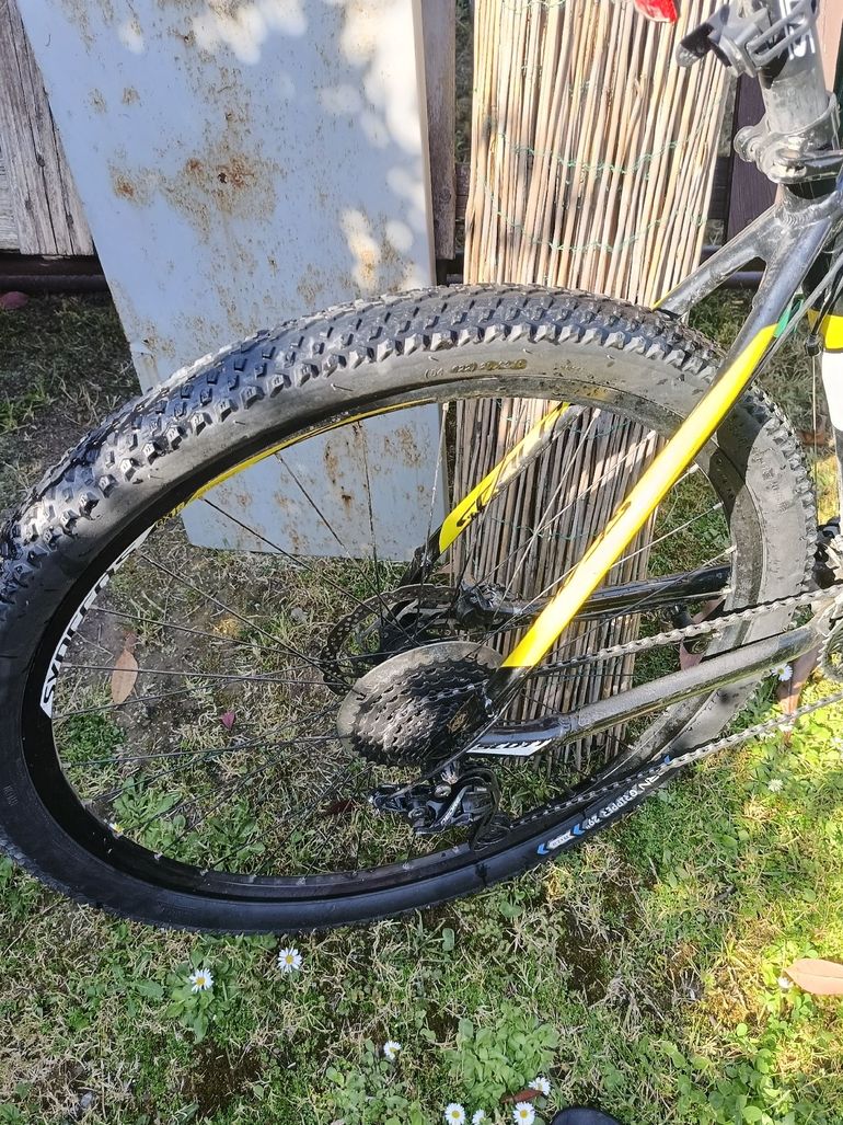 Used Scott Scale Shimano Deore 2016 Mountainbike, Black — image 3 of 3