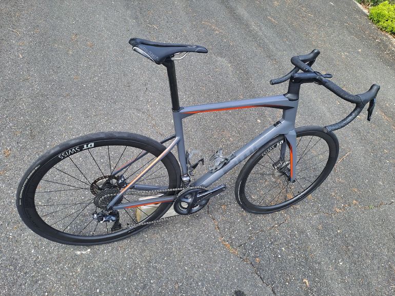 Used BMC Roadmachine 01 THREE 2018 2018 Road & Gravel — image 2 of 12