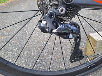 Used BMC Roadmachine 01 THREE 2018 2018 Road & Gravel — image 4 of 12
