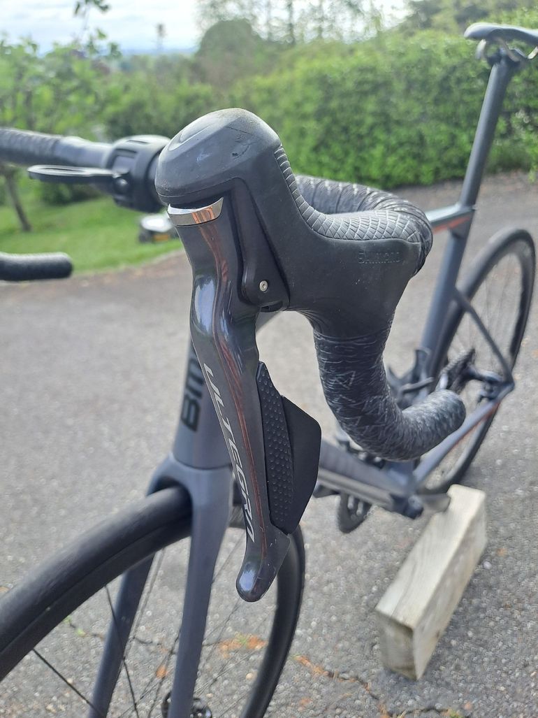 Used BMC Roadmachine 01 THREE 2018 2018 Road & Gravel — image 11 of 12