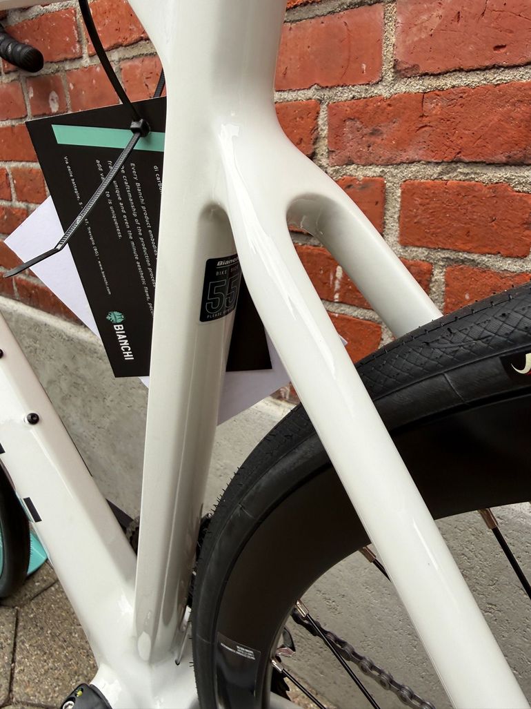 Used Bianchi Sprint Shimano 105 2025 Road & Gravel, White — image 15 of 15