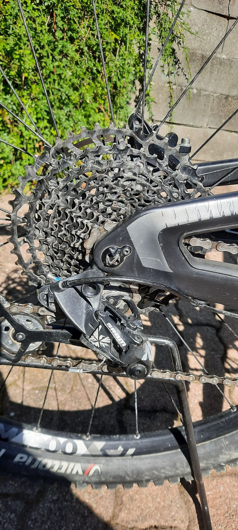 Used Focus O1E 8.7 2020 2020 Mountainbike, Black, 29 — image 4 of 5
