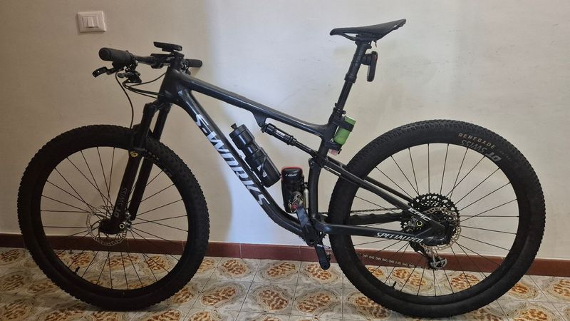 Used Specialized S-Works Epic 2022 Frameset 2022 Mountainbike, Black, 29 — image 2 of 5