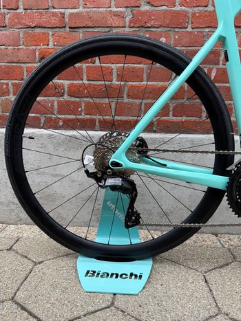 Used Bianchi Sprint Shimano 105 2025 Road & Gravel — image 4 of 30