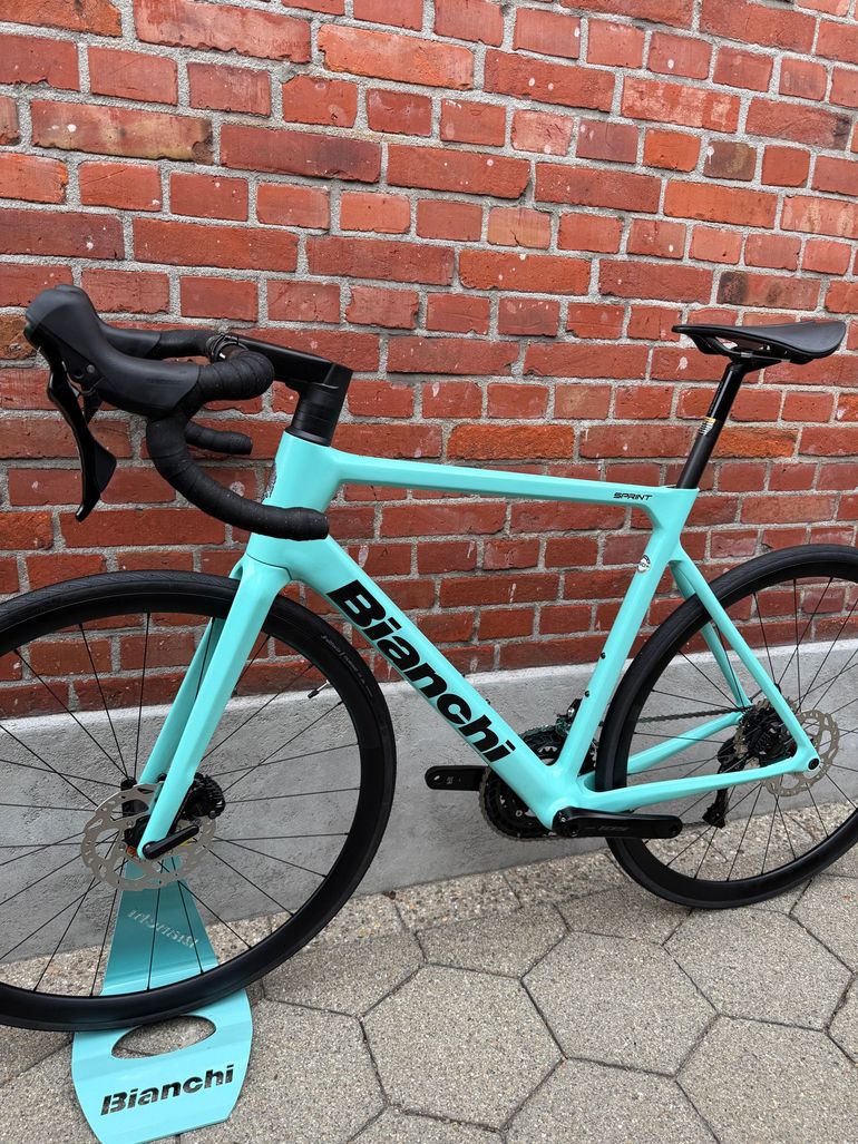 Used Bianchi Sprint Shimano 105 2025 Road & Gravel — image 24 of 30