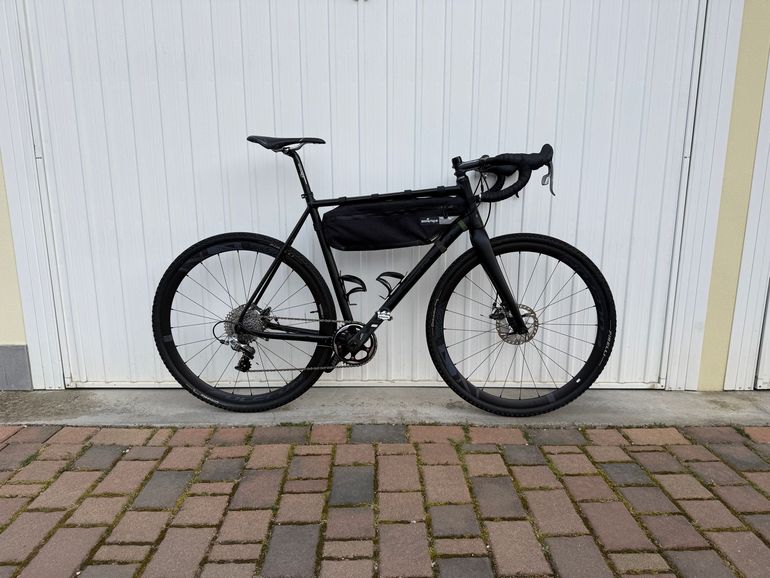 Used Fuji Cross 1.1 2017 2017 Road & Gravel, Black — image 1 of 6