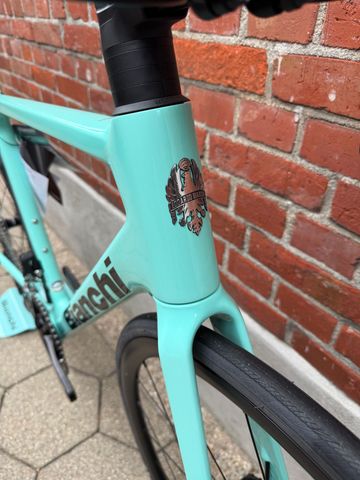 Used Bianchi Sprint Shimano 105 Di2 2025 Road & Gravel, Green — image 6 of 12