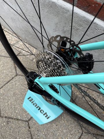 Used Bianchi Sprint Shimano 105 Di2 2025 Road & Gravel, Green — image 11 of 12