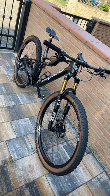 Megamo TRACK 04 CRB 2024 2024 Mountainbike usato, Nero — immagine 3 di 7