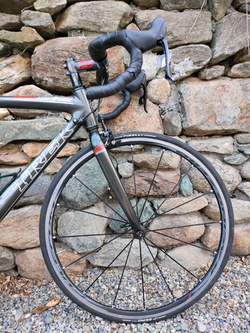 Used Trek Madone Other 2006 Road & Gravel, Light Gray — image 12 of 14