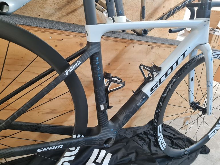 Used Scott Addict Frameset 2026 Road & Gravel, White — image 3 of 10