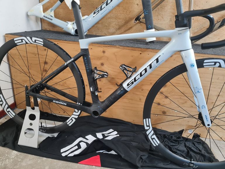 Used Scott Addict Frameset 2026 Road & Gravel, White — image 1 of 10