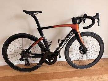 Pinarello, DOGMA F DURA ACE Di2 2025