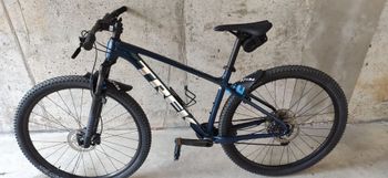 Used Trek Trek Xcaliber 7 2021 Mountainbike, Blue — image 7 of 7