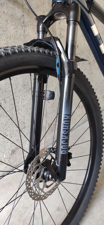 Used Trek Trek Xcaliber 7 2021 Mountainbike, Blue — image 6 of 7