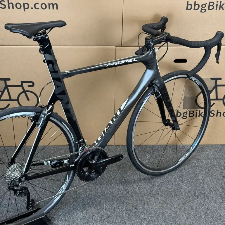Used Giant Giant Propel - 11-speed Shimano 105 (2015) 58cm 2015 Road & Gravel, Black — image 3 of 7