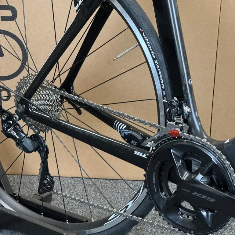 Used Giant Giant Propel - 11-speed Shimano 105 (2015) 58cm 2015 Road & Gravel, Black — image 4 of 7