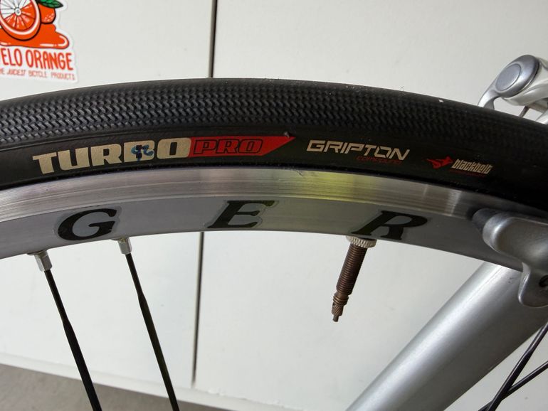 Used Trek Madone SL 5.2 2006 2006 Road & Gravel, Purple — image 1 of 23