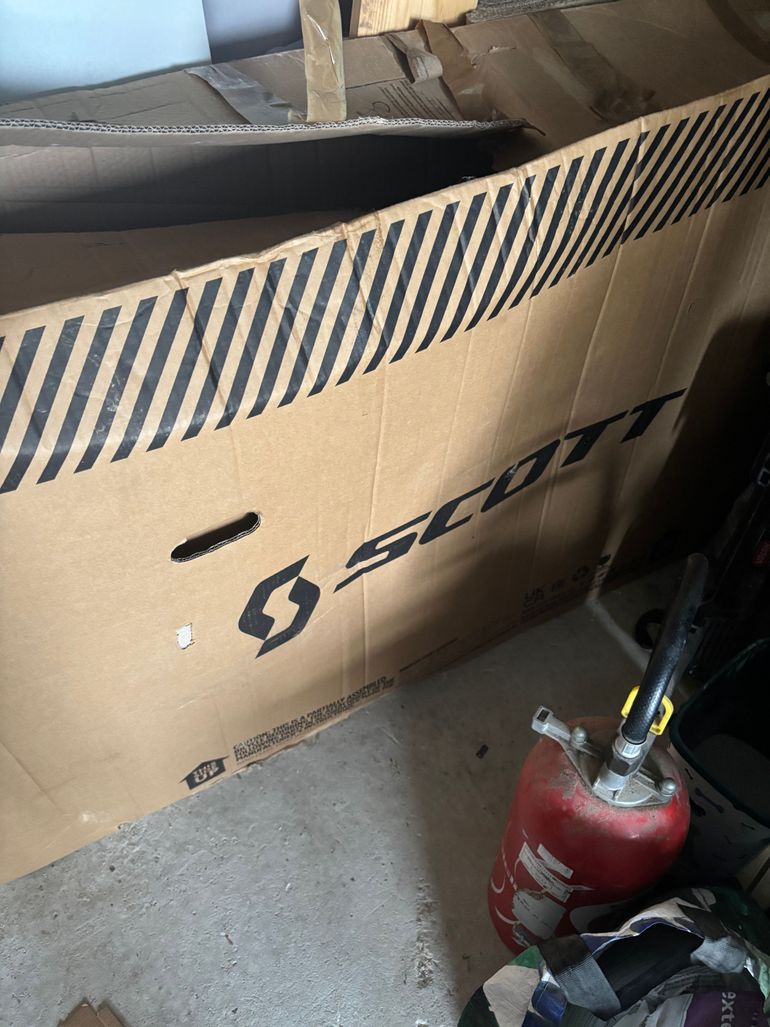 Used Scott Genius 920 2022 2022 Mountainbike — image 1 of 3