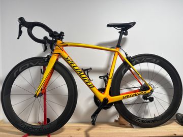 Used Specialized Tarmac Shimano 105 2017 Road & Gravel, Orange — image 2 of 7