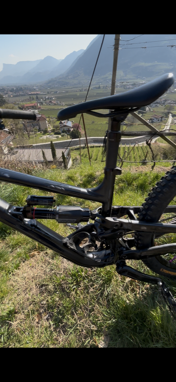 Używany YT Custom Shimano Deore XT 2024 Mountainbike — zdjęcie 2 z 4