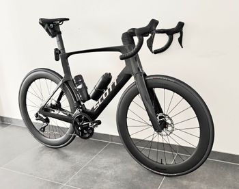 Used Scott Foil RC 20 2025 2025 Road & Gravel, Black — image 2 of 18