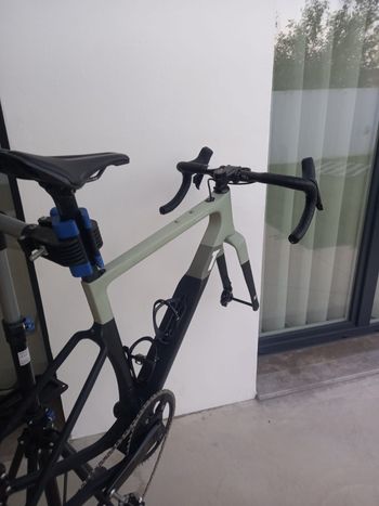 3T, BMW EXPLORO GRAVEL 2023