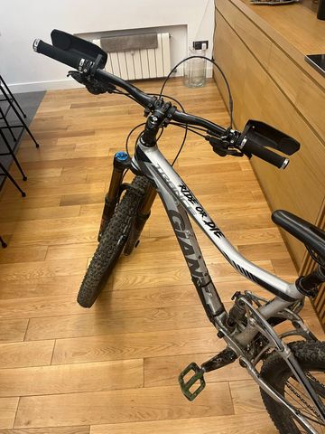 Tweedehands Giant Trance 27.5 1 2015 2015 Mountainbike — afbeelding 3 van 7