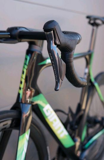 Used Giant Propel Shimano Ultegra Di2 2018 Road & Gravel, Black — image 4 of 5