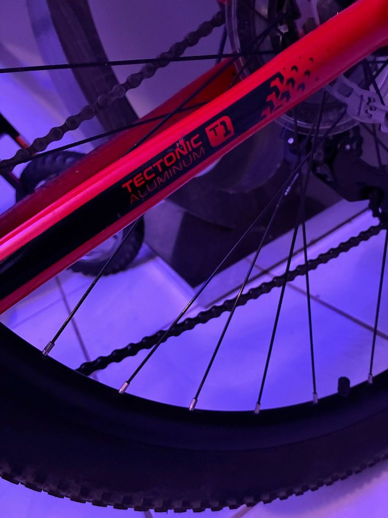 Used Mongoose Switchback Comp - 29in 2026 2026 Mountainbike, Red, 29 — image 2 of 3