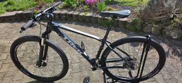 Used Trek Superfly 5 2017 2017 Mountainbike, Black, 29 — image 2 of 22