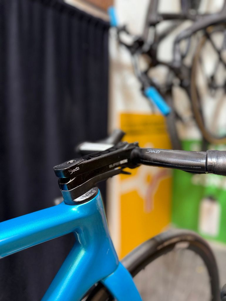 Used Olmo Olmo Custom Shimano 105 Di2 2025 Road & Gravel — image 6 of 11