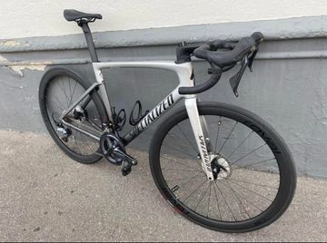 Used Specialized Tarmac Shimano Ultegra 2022 Road & Gravel, Light Gray — image 2 of 3