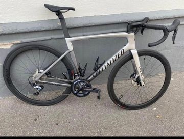 Used Specialized Tarmac Shimano Ultegra 2022 Road & Gravel, Light Gray — image 1 of 3