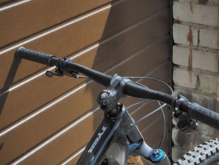 Used Propain Tyee CF High End 2020 2020 Mountainbike, Black, 29, 27.5 — image 4 of 8
