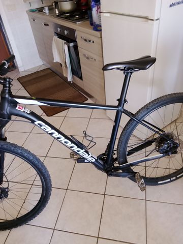 Used Cannondale Trail 5 2018 2018 Mountainbike, Black, 27.5, 29 — image 1 of 3