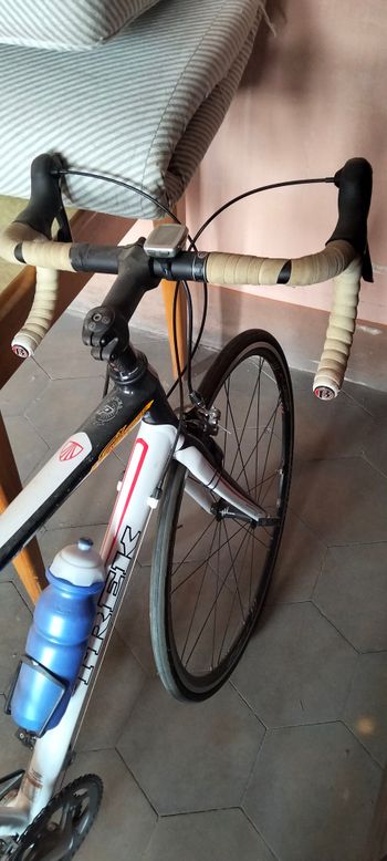 Used Trek Corsa 2013 Road & Gravel, White — image 3 of 4