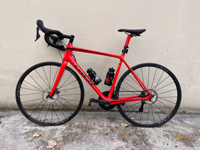 Used Trek Émonda SL 6 2021 2021 Road & Gravel, Red — image 1 of 5